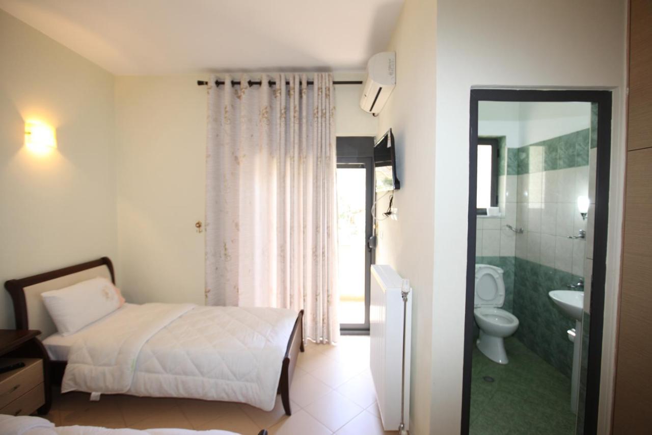 Hotel Gryka E Kelcyres Extérieur photo