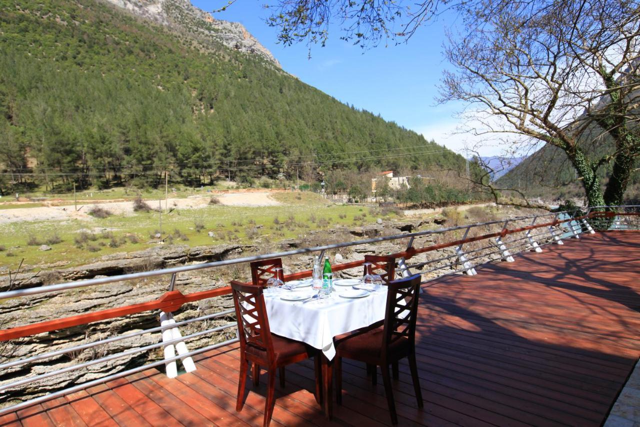 Hotel Gryka E Kelcyres Extérieur photo