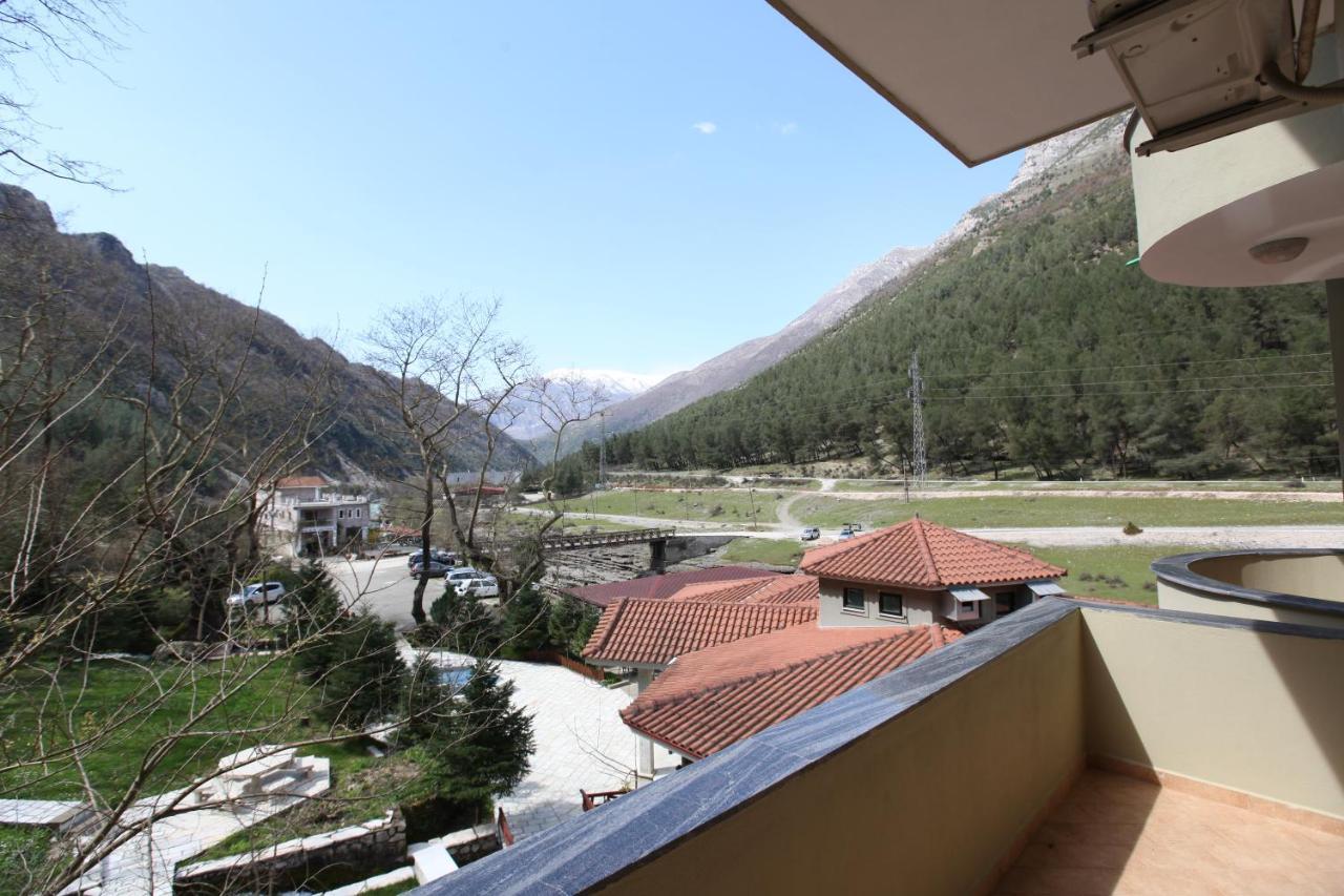 Hotel Gryka E Kelcyres Extérieur photo